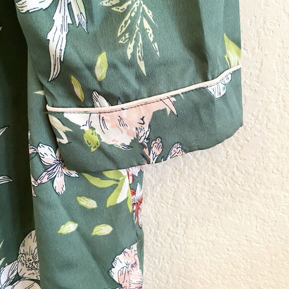 Cupcakes & Cashmere Women's Green Floral Button Down Pajama Night Shirt Sz L - Picture 8 of 12